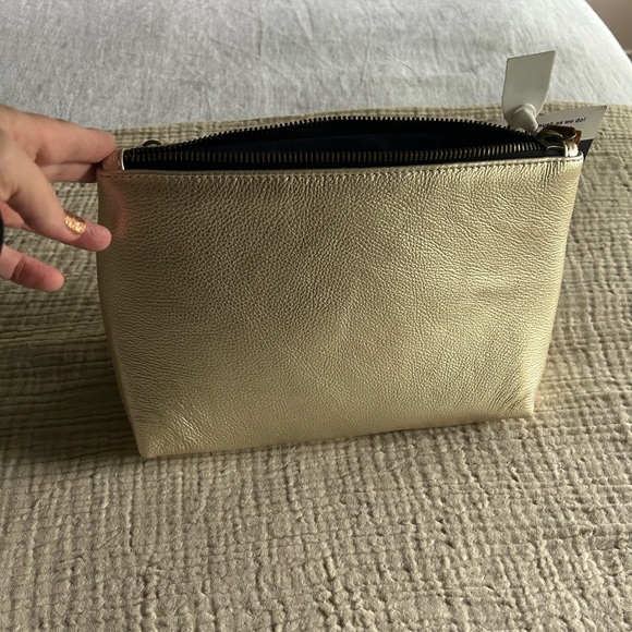 Parker Thatch Bella Clutch in Platinum. - Picture 7 of 11